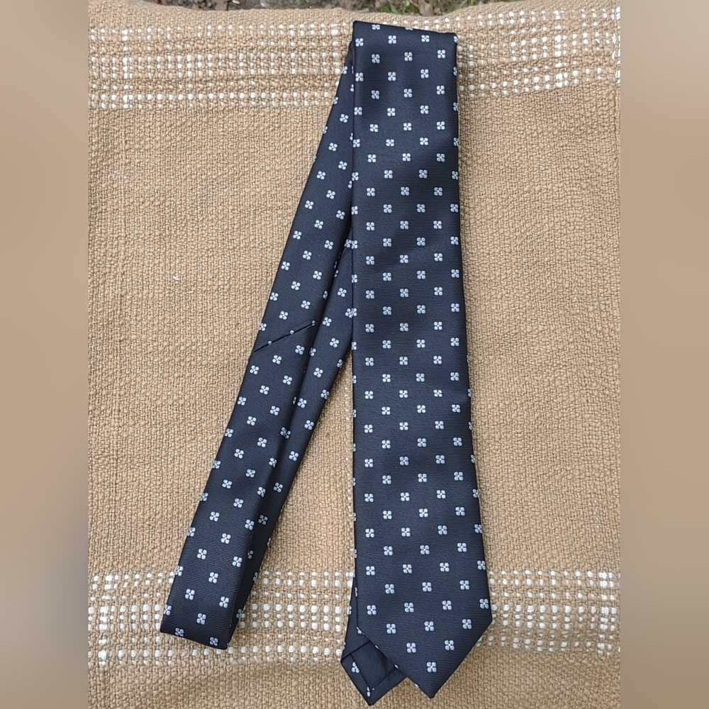 George Men's Floral Medallion Black Slim Necktie
